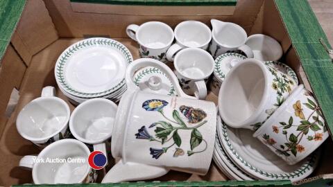 Portmerion 'Botanic Garden' 6 x cups & saucers. Teapot, milk & sugar, 2 jam pots and 2 soup bowls with saucers.