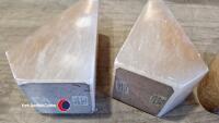 4 x English alabaster bookends - 3