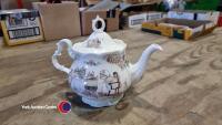 Brambley Hedge tea pot - 3