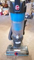 Vax upright hoover c/w accessories - 2