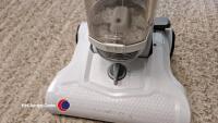 Excellent condition vacuum cleaner - 2