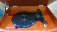 Steepletone vintage style radio/record player - 3