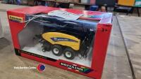 Britains New Holland 1290 square baler - 2