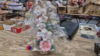 2 x silk flower displays - 2