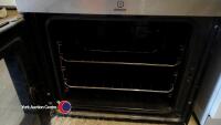 Indesit oven and hob - 5