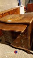 Mahogany serpentine chest of drawers - 3