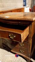 Mahogany serpentine chest of drawers - 4