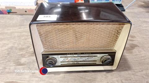 Bakelite Ekco valve radio.