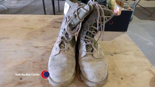 Genuine British army Boots size UK 9