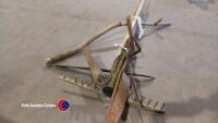 Bundle of antique agricultural tools - 3