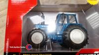 Britains Ford TW15 tractor - 2