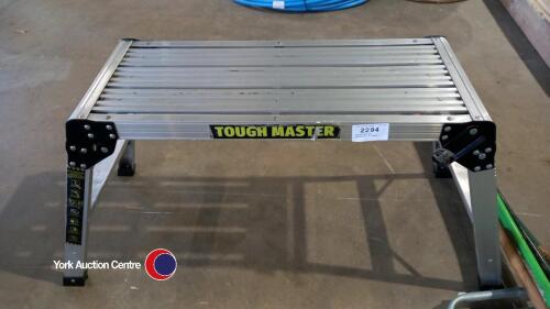 Touch Master decorator's stand