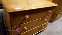 Quality pine 3-drawer chest of drawers - 2