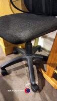 Like new office chair - 3