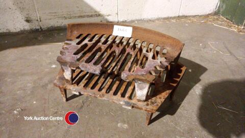 2 x cast iron fire grates