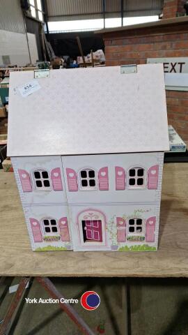 Vintage dolls house for restoration