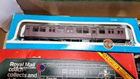 Box of model railway trains and rolling stock - 4