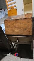 Art Deco bureau with key