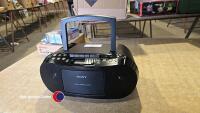Sony CD, radio cassette ghetto blaster, gwo