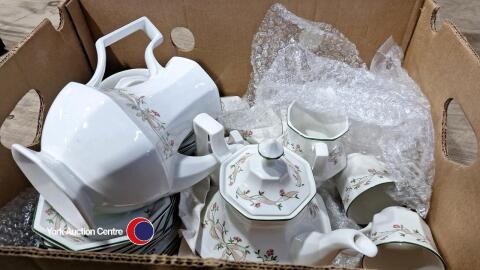 Box of Johnson Bros Eternal Beau 20 piece tea set