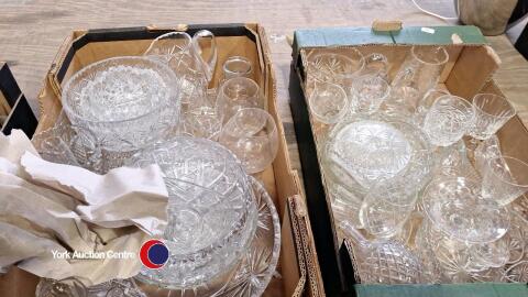 2 x boxes of various glassware