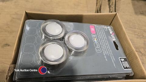 9 x new LED cabinet lights