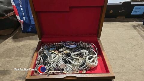 Box of jewellery