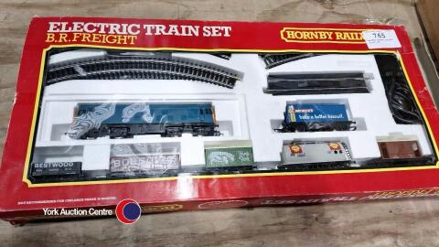 Hornby diesel freight train set