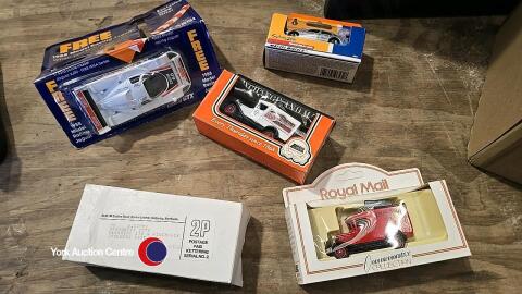 5 x boxed Matchbox plus other collectable die cast