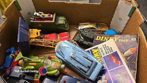 Quantity of Dinky toys, die cast models c 1970's inc Space 1999, Ed Streaker car and Spectrum Persuit vehicle