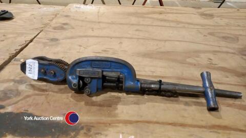 2ft chain wrench and Record 202 pipe cutter