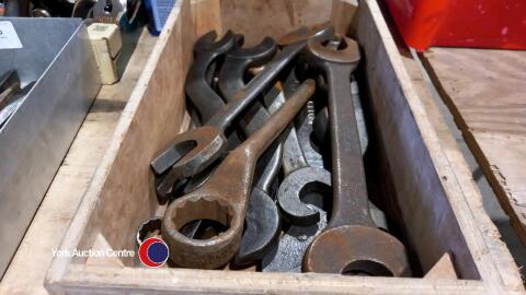 Box of old named collectable spanners