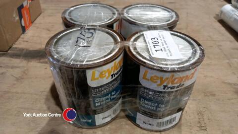 4 x 750ml tins of white 'Direct to metal paint'