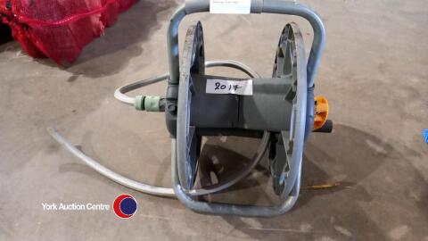 Wind up hose reel