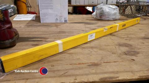 2 Spirit levels. 120cm Stanley Level and unused 90cm Boss level