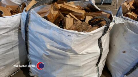 Dumpy bag hardwood logs