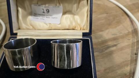 Hallmarked silver Mappin and Webb napkin rings 135g