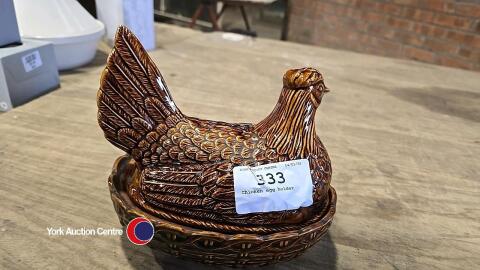 Chicken egg holder