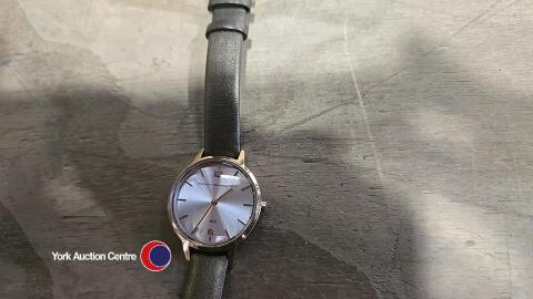 Ladies wristwatch