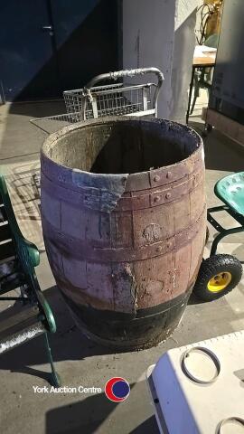 Large Oak barrel