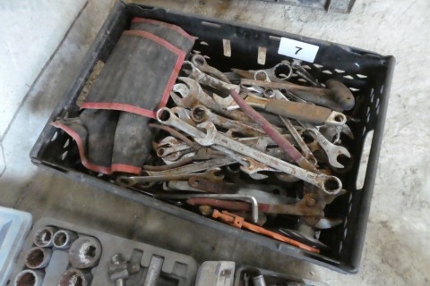 Box of spanners