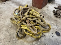 Quantity of tow ropes - 2