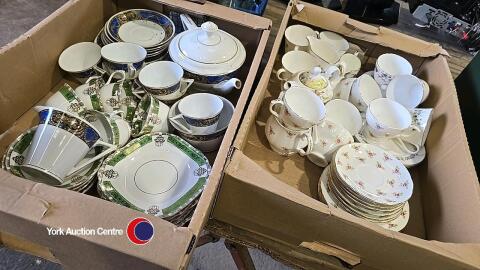 2 boxes of miscellaneous tableware