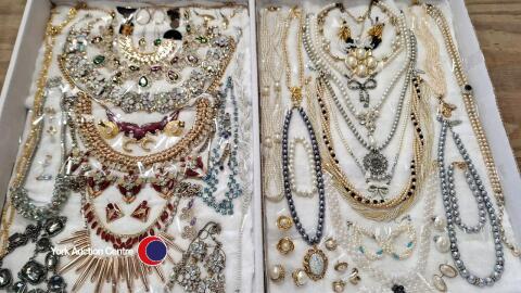 2 trays of fashion jewellery