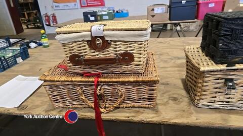 2 x hamper baskets