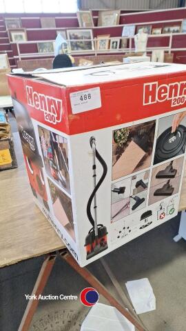 Henry vacuum