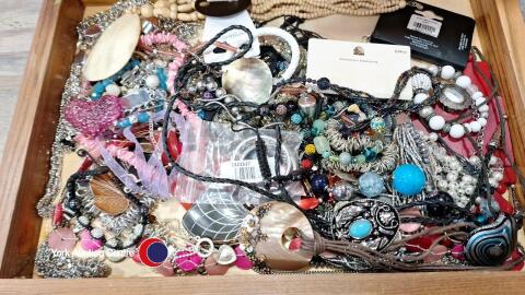 Box of jewellery