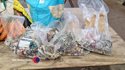 2 Bags of jewellery spares or repair