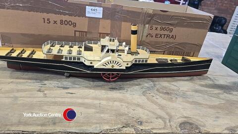 Radio controlled model paddle steamer