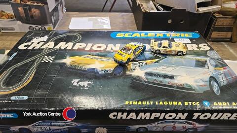 Scalextric set